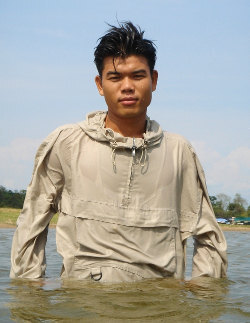 ventile anorak for swimming in a lake